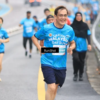 Runner Photo 7028596