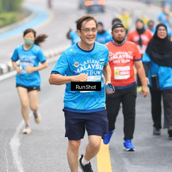 Runner Photo 7028597