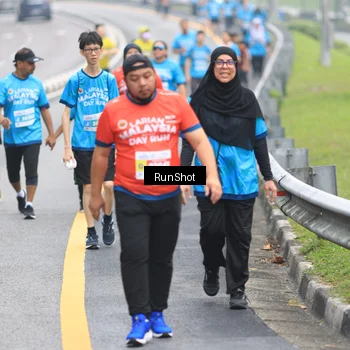 Runner Photo 7028611