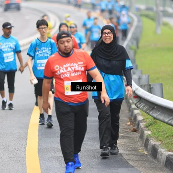 Runner Photo 7028613