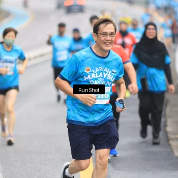 Runner Photo 7028615