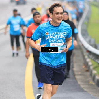 Runner Photo 7028616