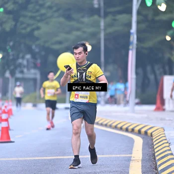 Runner Photo 7028618
