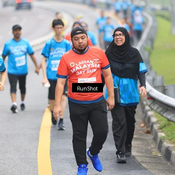 Runner Photo 7028625