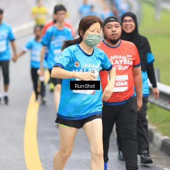 Runner Photo 7028640