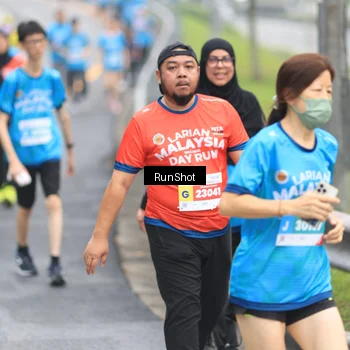 Runner Photo 7028649