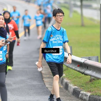 Runner Photo 7028682