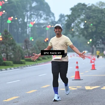 Runner Photo 7028693
