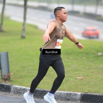Runner Photo 7028700