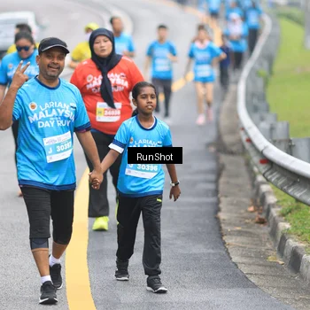 Runner Photo 7028701