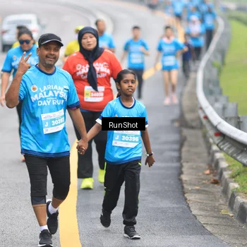 Runner Photo 7028702