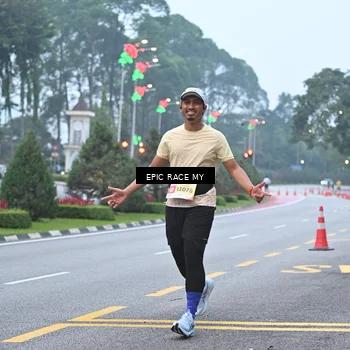 Runner Photo 7028708