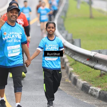 Runner Photo 7028709