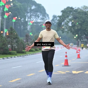 Runner Photo 7028716