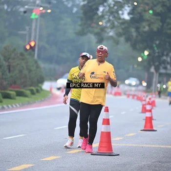 Runner Photo 7028759