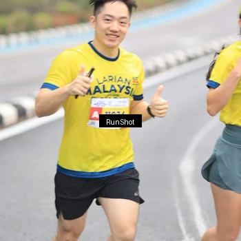 Runner Photo 7028768