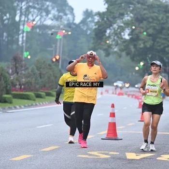 Runner Photo 7028769