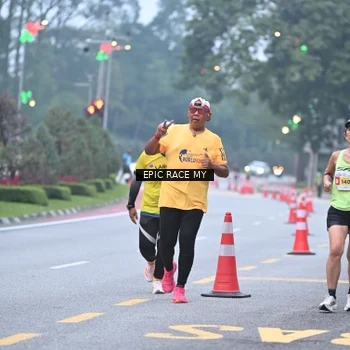 Runner Photo 7028770