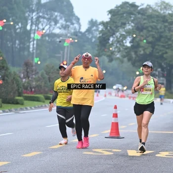 Runner Photo 7028787