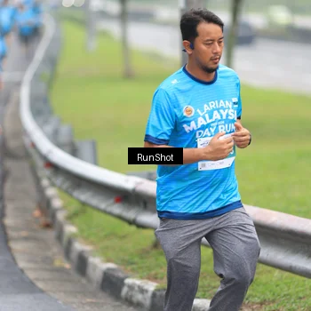 Runner Photo 7028828