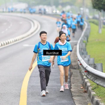 Runner Photo 7028844