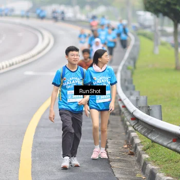 Runner Photo 7028872