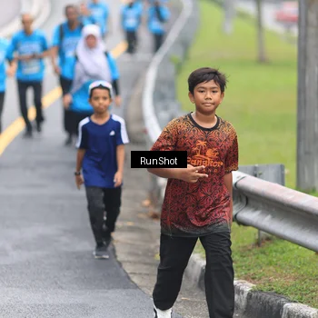 Runner Photo 7028879