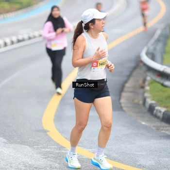 Runner Photo 7028881