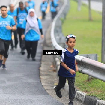 Runner Photo 7028891