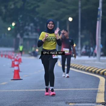 Runner Photo 7028894