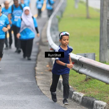 Runner Photo 7028897