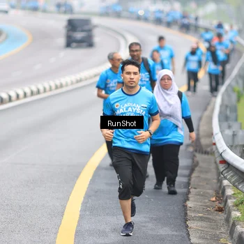 Runner Photo 7028902