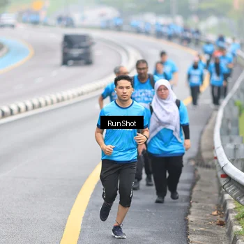 Runner Photo 7028904