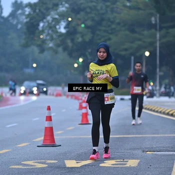 Runner Photo 7028911