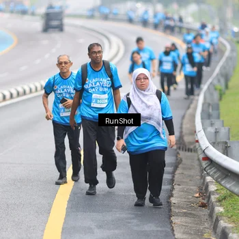 Runner Photo 7028926