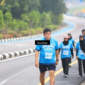 Runner Photo 7028940
