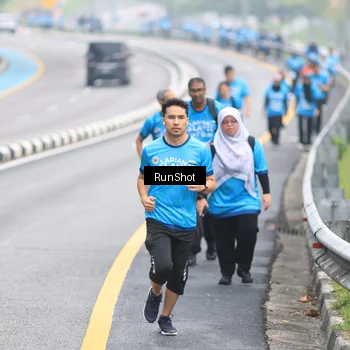 Runner Photo 7028946