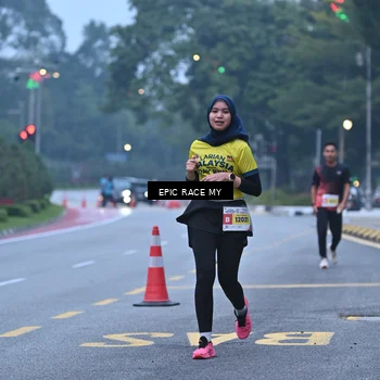 Runner Photo 7028947