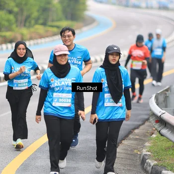 Runner Photo 7028979