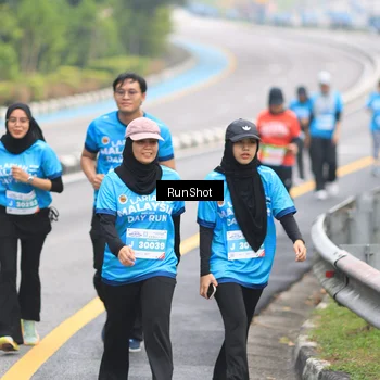 Runner Photo 7028982