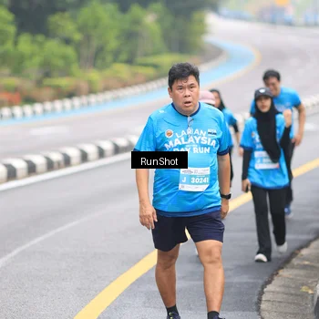 Runner Photo 7028983