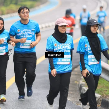 Runner Photo 7028989
