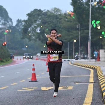 Runner Photo 7028994