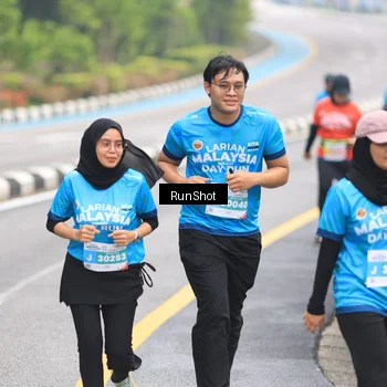 Runner Photo 7028999