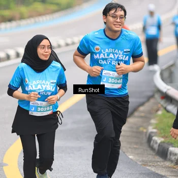 Runner Photo 7029020