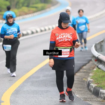 Runner Photo 7029050