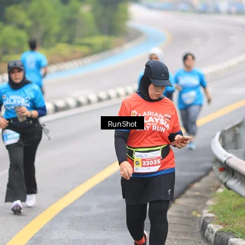 Runner Photo 7029053
