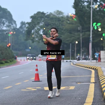 Runner Photo 7029058
