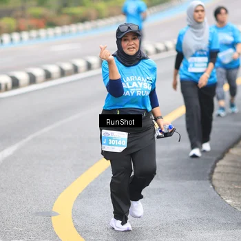 Runner Photo 7029072