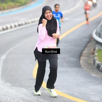 Runner Photo 7029073